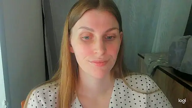 JuliaMuuun online show from 28, 6, 2026