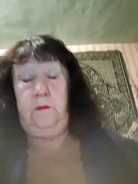 CrystalLime6411 online show from 27, 10, 2025