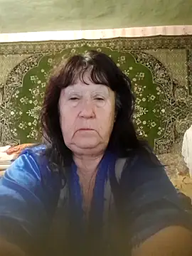 CrystalLime6411 online show from 8, 11, 2025