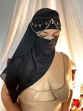 Amyraa  online show from 22, 10, 2025