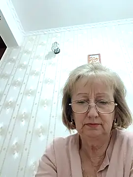 AlikaSwan5821 online show from 4, 11, 2025