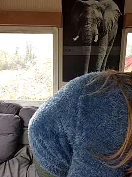 Misspapillon1840 online show from 21, 11, 2025