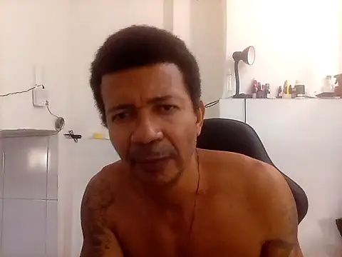 moreno25centimetro online show from 17, 9, 2025