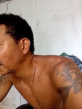 moreno25centimetro online show from 19, 4, 2026