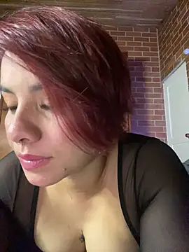 Snapshot of alejandra_prk26 chatting on 5, 10, 2025 alejandra prk26 online show from 5, 10, 2025