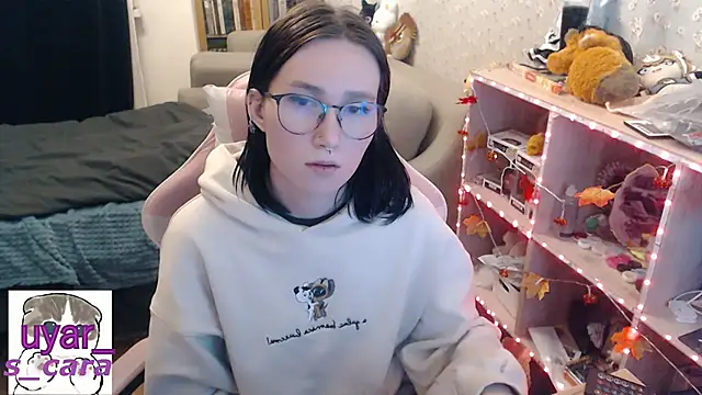 Snapshot of s_cara chatting on 7, 11, 2025 s cara online show from 7, 11, 2025