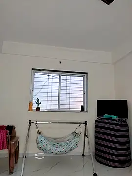 Shivani2002 online show from 5, 4, 2026