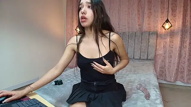 Snapshot of Emily__parker__ chatting on 14, 9, 2025 Emily parker online show from 14, 9, 2025