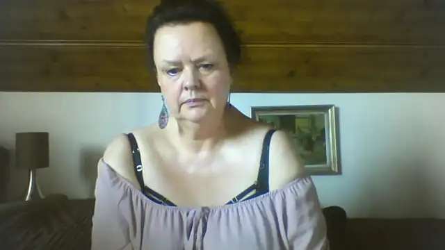 TiffanyMature online show from 16, 9, 2025