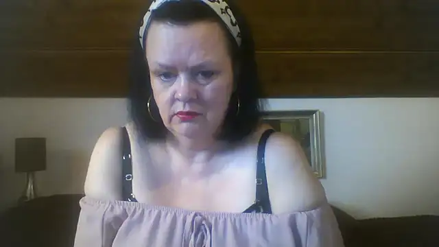 TiffanyMature online show from 22, 9, 2025
