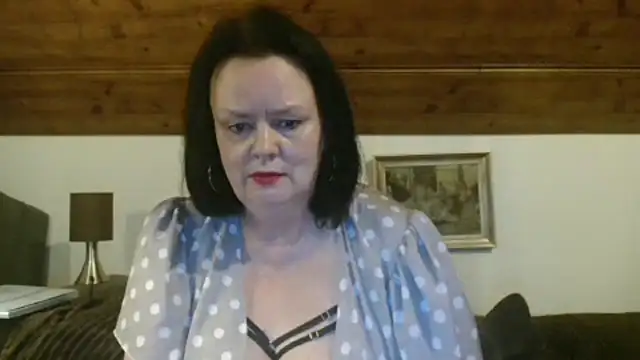 TiffanyMature online show from 4, 10, 2025