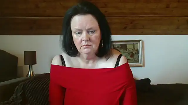 TiffanyMature online show from 15, 10, 2025