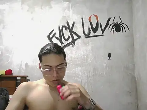 dirty model online show from 16, 3, 2026