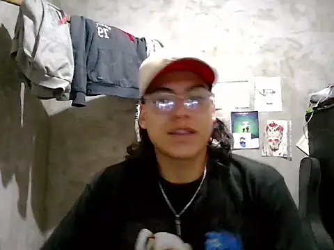 Snapshot of dirty_model chatting on 22, 4, 2026 dirty model online show from 22, 4, 2026