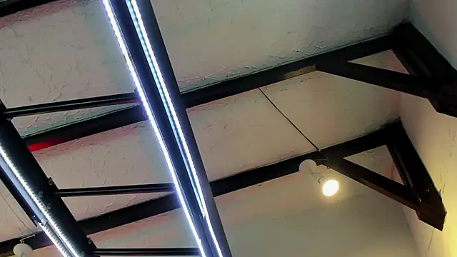 ItaloMoore online show from 23, 11, 2025