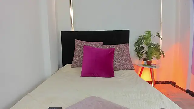 LunaVelvet777 online show from 14, 11, 2025