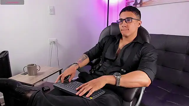 Dash Bukoski online show from 21, 12, 2025