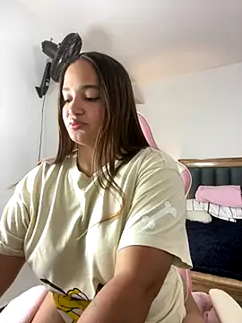 Andrea-Lu online show from 30, 9, 2025