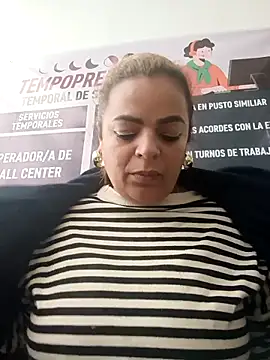 Mia-Glow online show from 15, 11, 2025