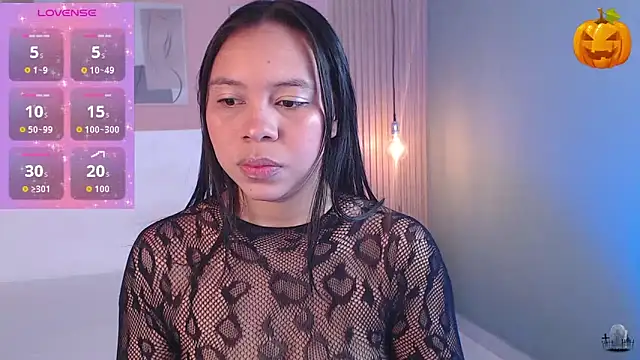 Snapshot of candy_lux30 chatting on 9, 11, 2025 candy lux30 online show from 9, 11, 2025