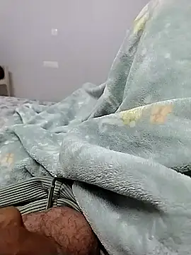 Snapshot of Desiandaz chatting on 16, 11, 2025 Desiandaz online show from 16, 11, 2025