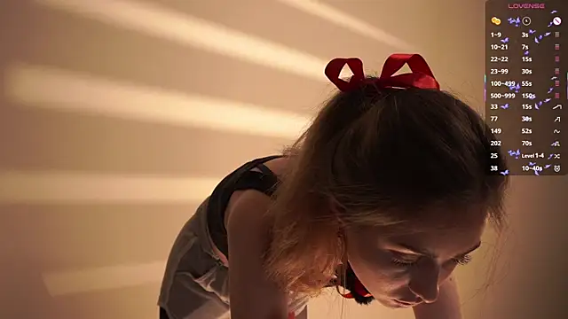 VernonKnapik online show from 11, 11, 2025