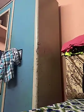 Snapshot of crazy111girl chatting on 10, 11, 2025 crazy111girl online show from 10, 11, 2025