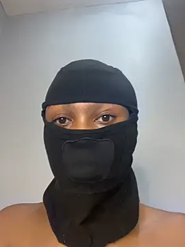 Sexy blackwoman online show from 4, 2, 2026