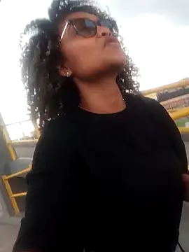 BiiancaEstradaa online show from 1, 2, 2026