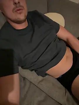 Snapshot of euphoria199527 chatting on 2, 11, 2025 euphoria199527 online show from 2, 11, 2025