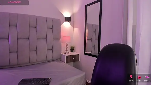 Seraphyne666 online show from 2, 2, 2026