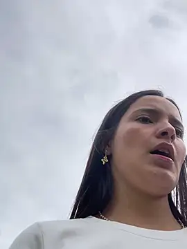 Mia jhoonson online show from 9, 1, 2026