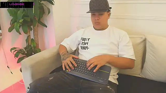 Naim Bennetsex online show from 25, 10, 2025