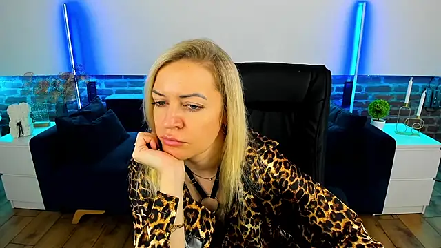 Snapshot of Anna_Snows chatting on 23, 9, 2025 Anna Snows online show from 23, 9, 2025