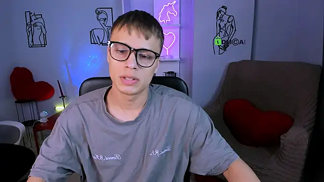 Snapshot of sam_nexor chatting on 9, 10, 2025 sam nexor online show from 9, 10, 2025