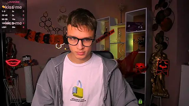 Snapshot of sam_nexor chatting on 25, 10, 2025 sam nexor online show from 25, 10, 2025