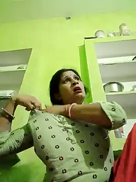 Snapshot of Hot-piuy chatting on 16, 9, 2025 Hot-piuy online show from 16, 9, 2025