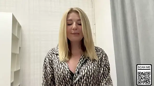 Blondie xoxoxo online show from 26, 6, 2026