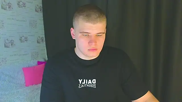 kittenmurr online show from 20, 9, 2025