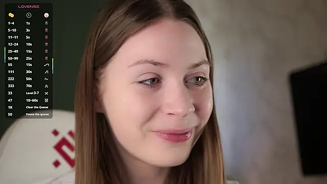 Snapshot of Stella_of_steel chatting on 8, 10, 2025 Stella of steel online show from 8, 10, 2025