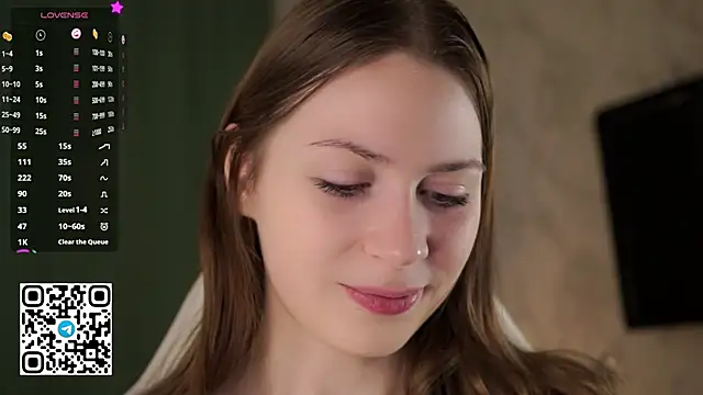 Snapshot of Stella_of_steel chatting on 8, 11, 2025 Stella of steel online show from 8, 11, 2025