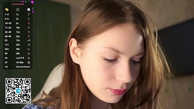 Snapshot of Stella_of_steel chatting on 4, 12, 2025 Stella of steel online show from 4, 12, 2025