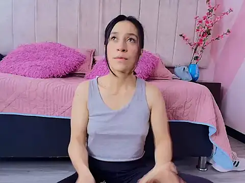 Snapshot of DarlingDuchess_ chatting on 6, 10, 2025 DarlingDuchess online show from 6, 10, 2025
