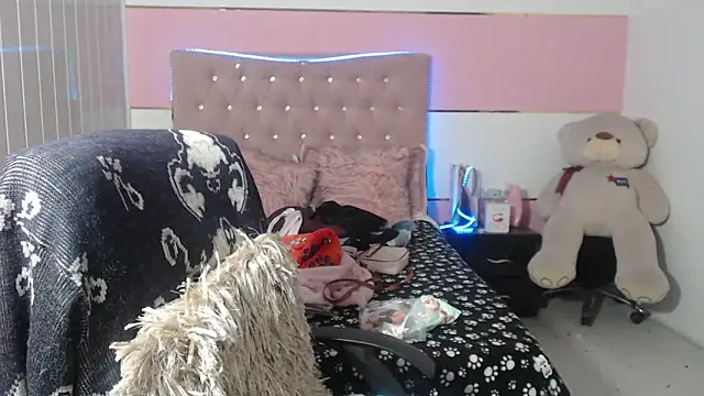 Snapshot of patty_squirt_ chatting on 7, 3, 2025 patty squirt online show from 7, 3, 2025