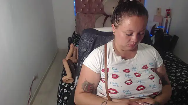 Snapshot of patty_squirt_ chatting on 20, 10, 2025 patty squirt online show from 20, 10, 2025