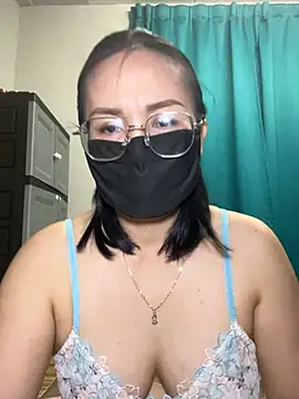 melyiaaa online show from 22, 4, 2026