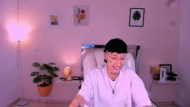 Luci Rose online show from 6, 11, 2025