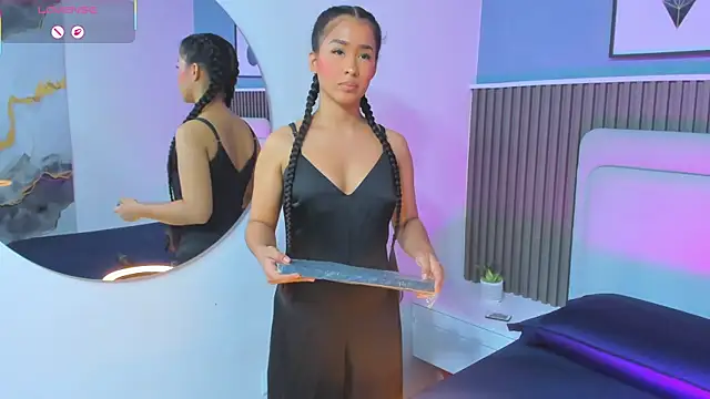 Snapshot of lily__star chatting on 25, 10, 2025 lily star online show from 25, 10, 2025