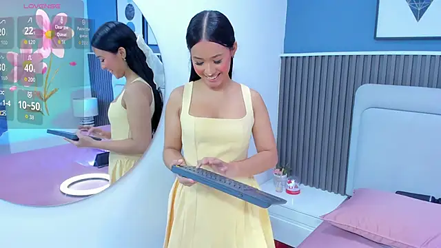 Snapshot of lily__star chatting on 1, 12, 2025 lily star online show from 1, 12, 2025