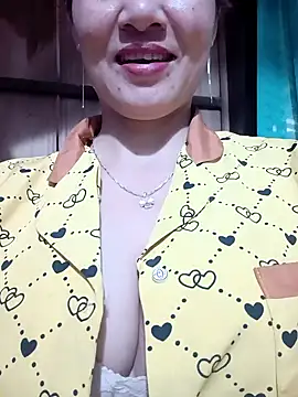 Snapshot of Nana-bar chatting on 12, 9, 2025 Nana-bar online show from 12, 9, 2025